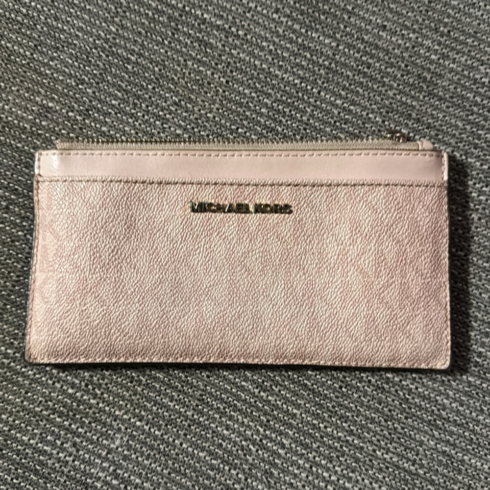 Michael Kors large baby pink crossbody - Picture 4 of 4